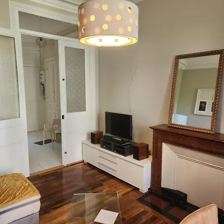 Apartment Bright 2-bedroom In